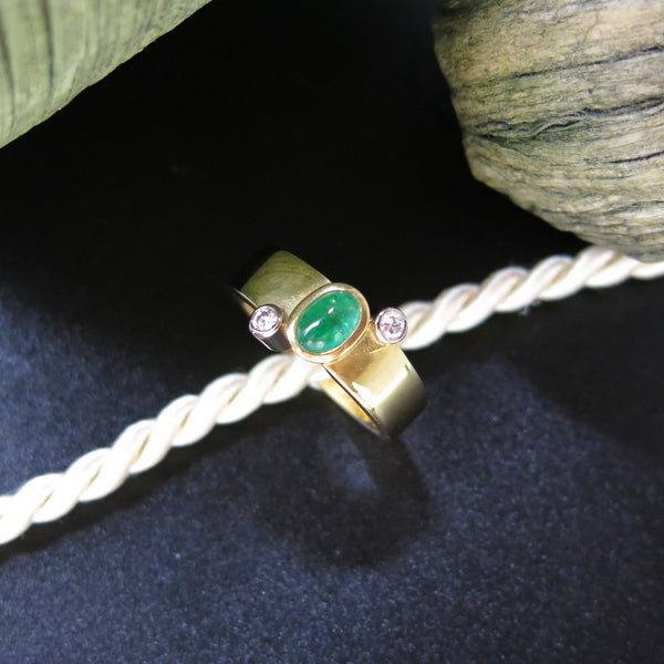 585/-er Gold Ring - Smaragd / Diamanten ca.0.10ct. - Gr.51