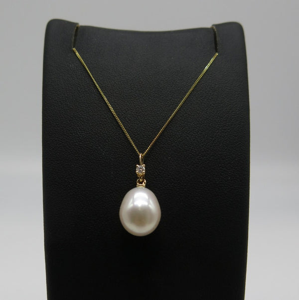 375/-er Gold Collier - Perle / Brillant ca.0.05ct. TW SI1 - L: 41cm