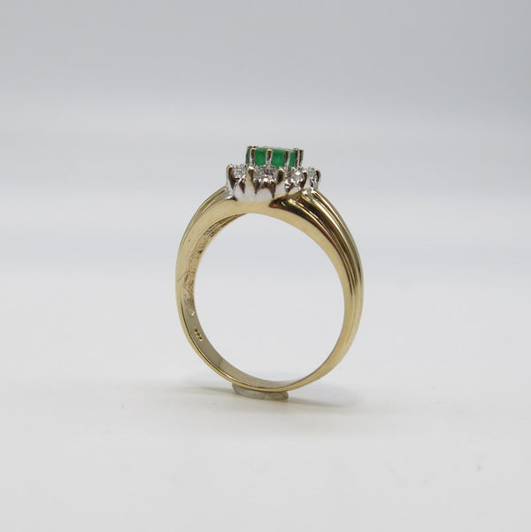 585/-er Gold - Ring mit Smaragd & Diamanten 0.20ct. TWSI1 - Gr.54